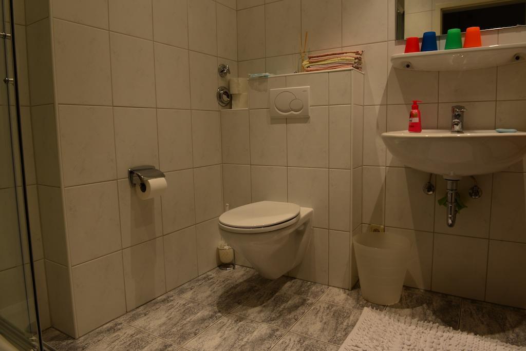 Monteur Und Messewohnung Rodgau Exterior photo